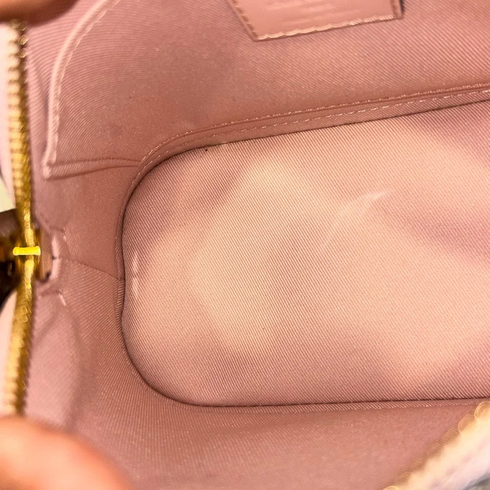 Louis Vuitton Pink Vernis Alma BB‎